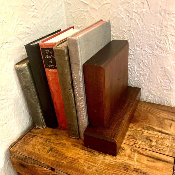 Other - Beautiful Vintage solid wood Bookend